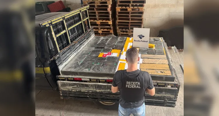 Receita apreende carro com carga de quase R$ 500 mil em Reserva