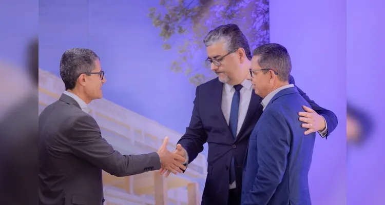 Receita Federal doa mais de R$ 800 mil em produtos para a UEPG