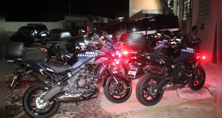 GCM apreende mais de 70 invólucros de crack na 'Vila Cipa', em PG