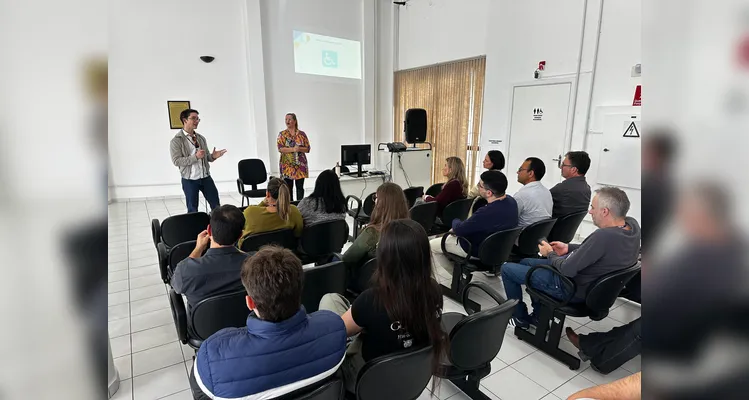 Sala calma busca integrar pessoas neurodivergentes no processo eleitoral no PR