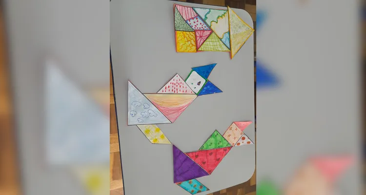 A turma também utilizou o Tangram para a confecção de desenhos.
