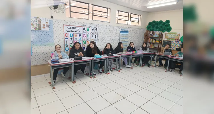 Trabalho interdisciplinar movimentou educandos em sala de aula.