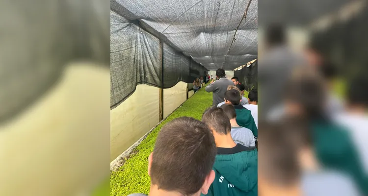 Confira a série de registros dos alunos no local.