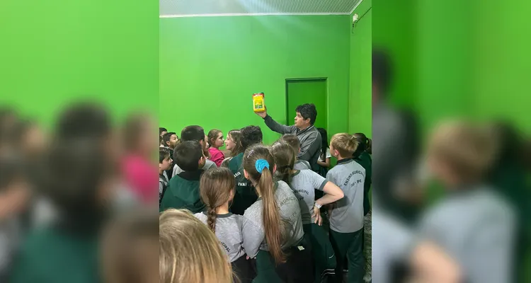 Confira a série de registros dos alunos no local.