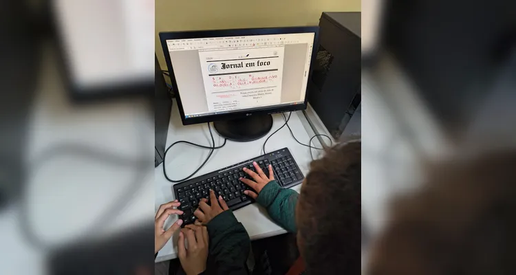 Confira como ficou o jornal e alguns registros do trabalho dos alunos.