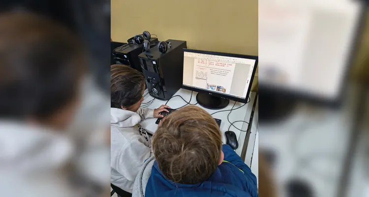 Confira como ficou o jornal e alguns registros do trabalho dos alunos.
