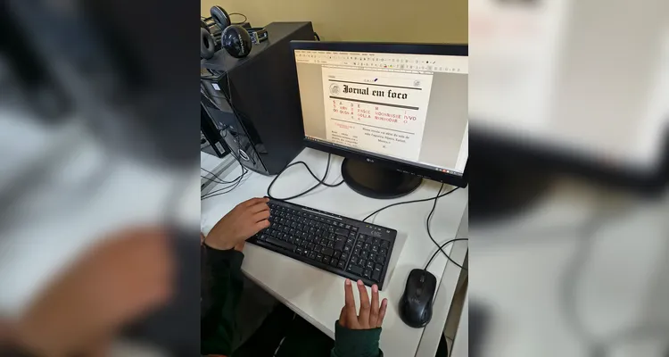Confira como ficou o jornal e alguns registros do trabalho dos alunos.
