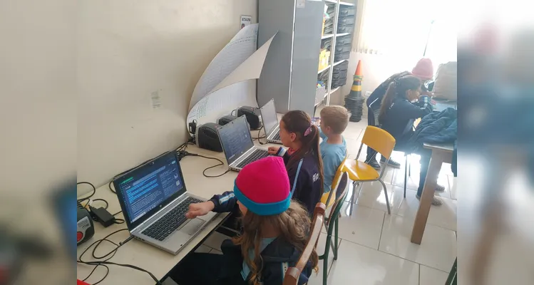 Confira alguns registros do trabalho dos educandos com a temática.