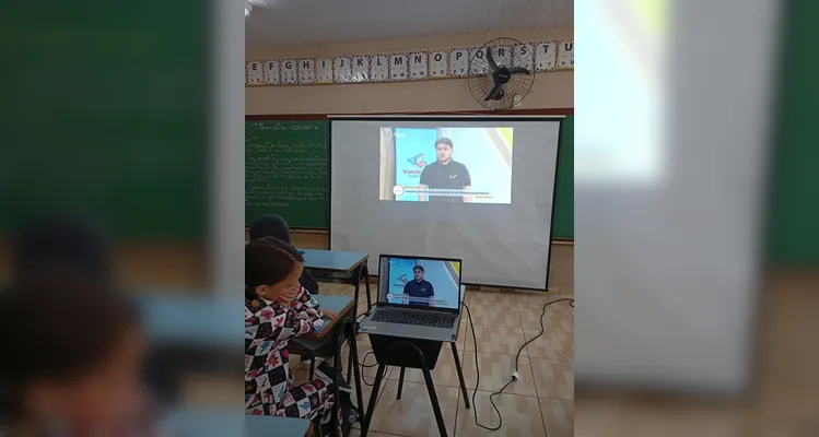 Educandos puderam assistir aos conteúdos e produzir materiais sobre o aprendizado ecológico.
