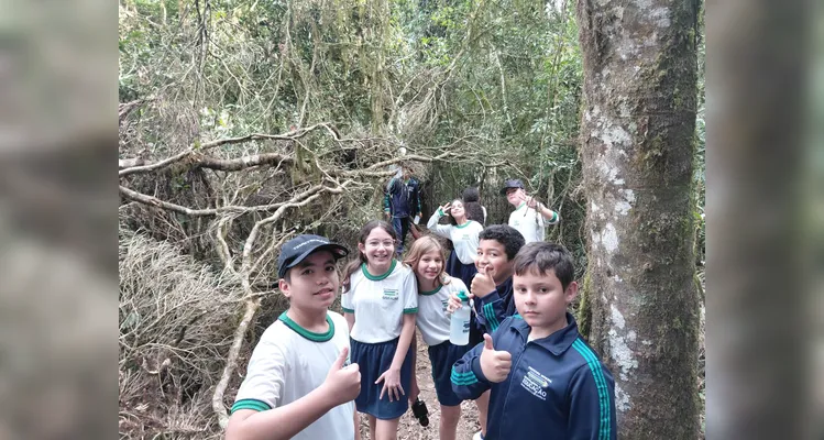 Veja os registros do trabalho dentro da sala de aula e durante o passeio.