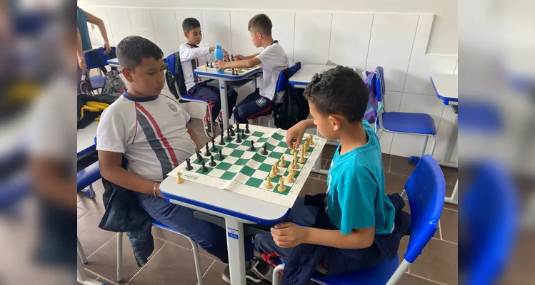 Do físico ao digital, educandos puderam se divertir e aprender como jogo milenar.