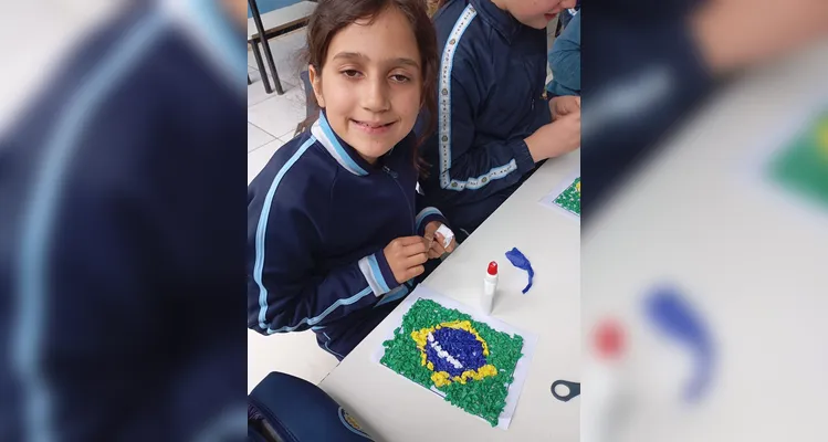 Educandos puderam entender características nacionais importantes durante o trabalho.