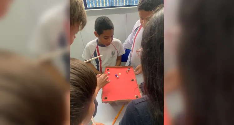 Confira algumas das criações dos alunos em sala de aula.