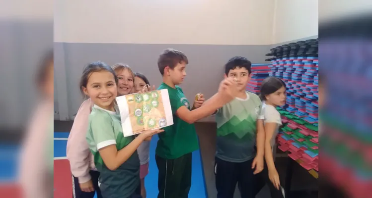 Confira os registros da ampla proposta de cooperativismo dos educandos.
