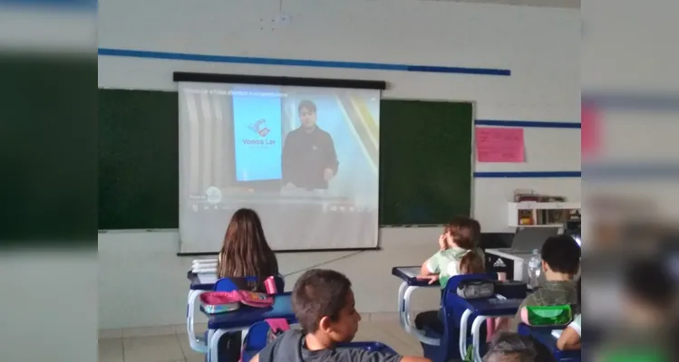 Confira os registros da ampla proposta de cooperativismo dos educandos.