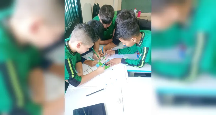 Confira a série de registros do amplo trabalho dentro e fora da sala de aula.
