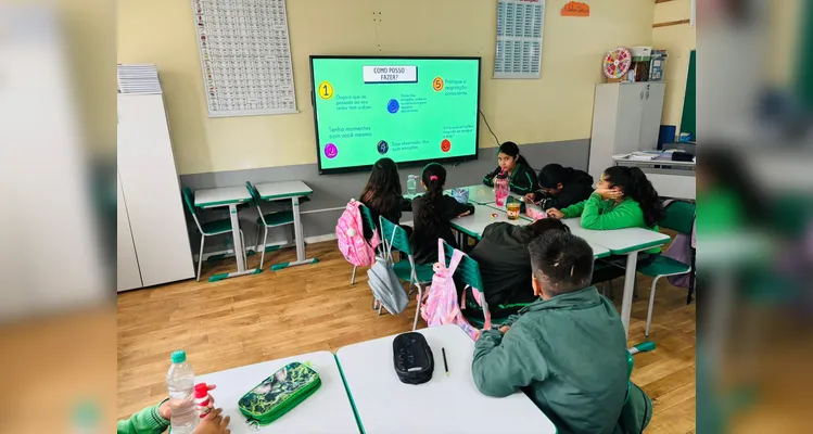 Educandos puderam aprender, refletir e se divertir em sala de aula.