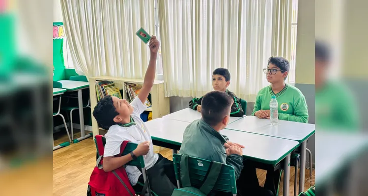 Educandos puderam aprender, refletir e se divertir em sala de aula.