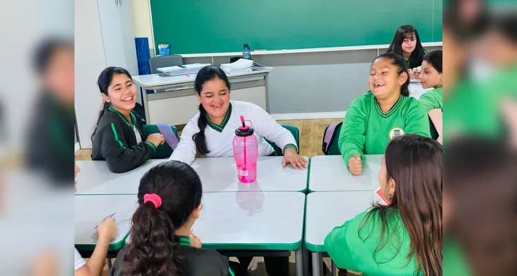 Educandos puderam aprender, refletir e se divertir em sala de aula.