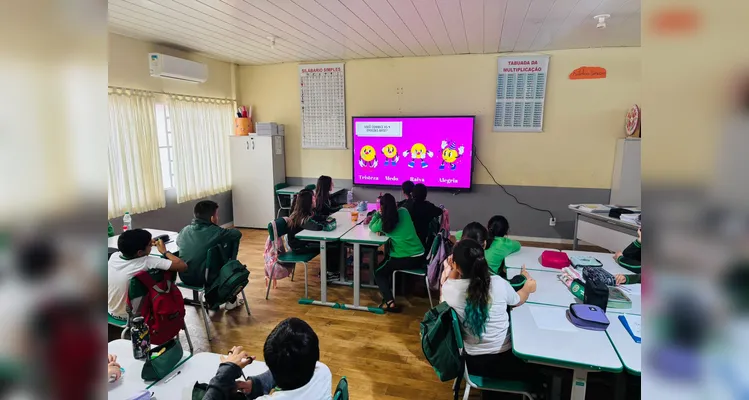 Educandos puderam aprender, refletir e se divertir em sala de aula.