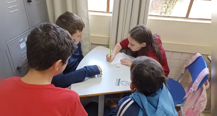 Veja os registros dos alunos com sua alimentação saudável em casa e das atividades em sala de aula.