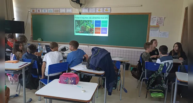 Veja os registros dos alunos com sua alimentação saudável em casa e das atividades em sala de aula.
