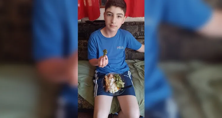 Veja os registros dos alunos com sua alimentação saudável em casa e das atividades em sala de aula.