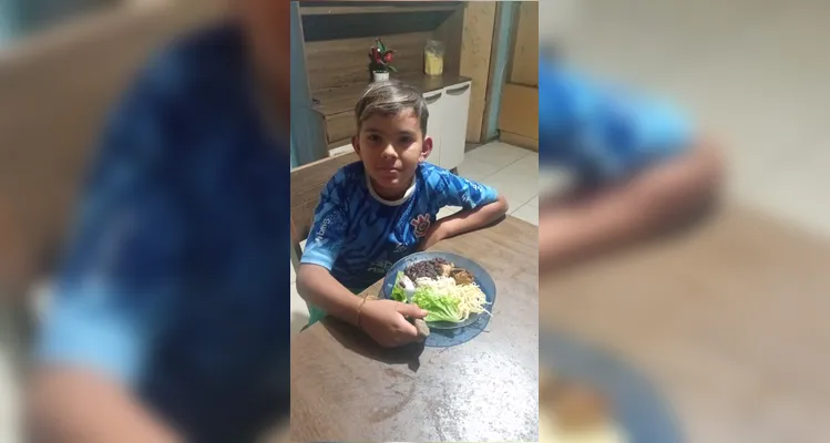 Veja os registros dos alunos com sua alimentação saudável em casa e das atividades em sala de aula.