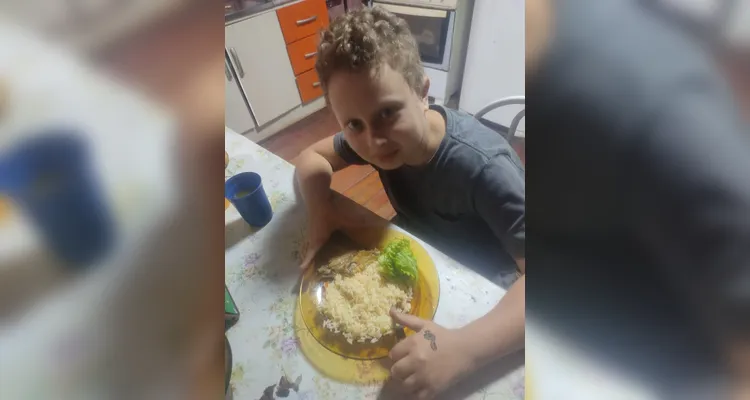 Veja os registros dos alunos com sua alimentação saudável em casa e das atividades em sala de aula.