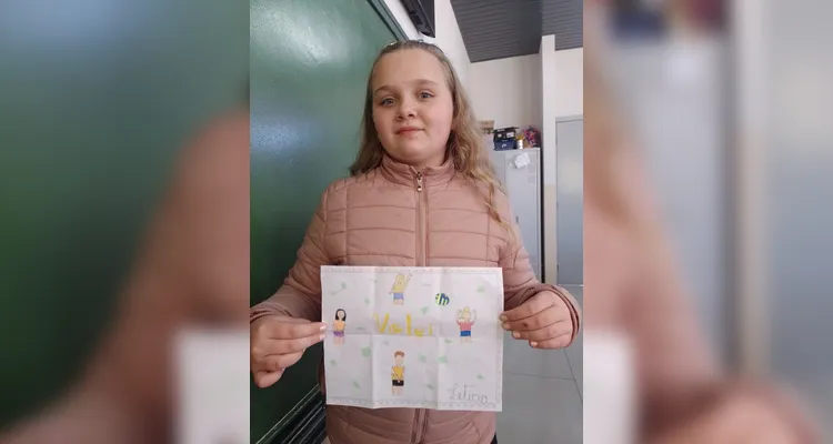 Veja como ficaram as produções dos alunos em sala de aula.
