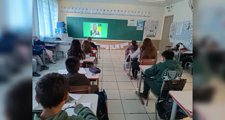 Veja a série de registros do amplo e conscientizador trabalho da classe.