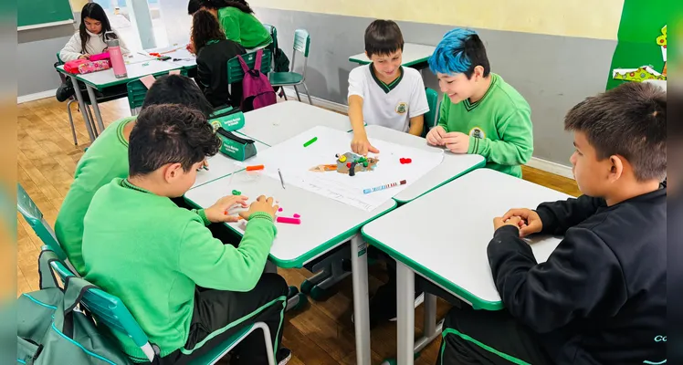 Veja os registros do trabalho em sala de aula.