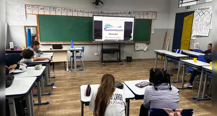 Veja as várias etapas do trabalho em sala sobre o tema logístico.