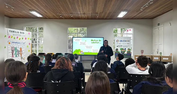 Veja como foi o trabalho, dentro da sala de aula e durante a saída a campo.