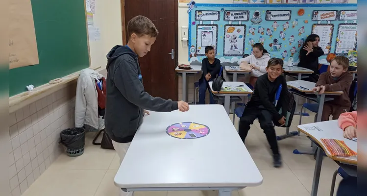 Veja a série de registros dos alunos em seus momentos pessoais e no amplo trabalho em sala.