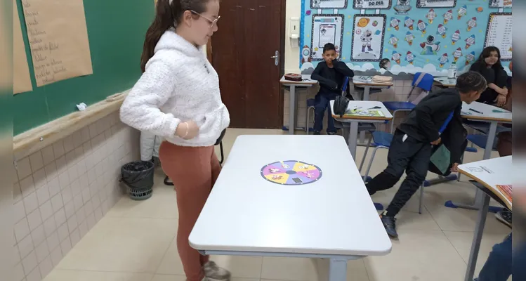 Veja a série de registros dos alunos em seus momentos pessoais e no amplo trabalho em sala.