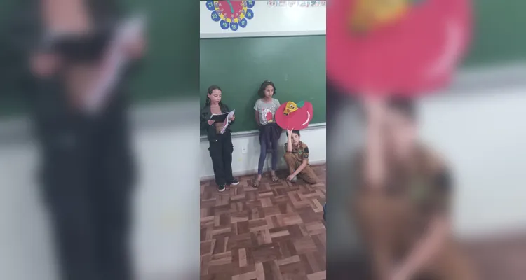 Educandos puderam imergir na proposta literária em sala de aula.