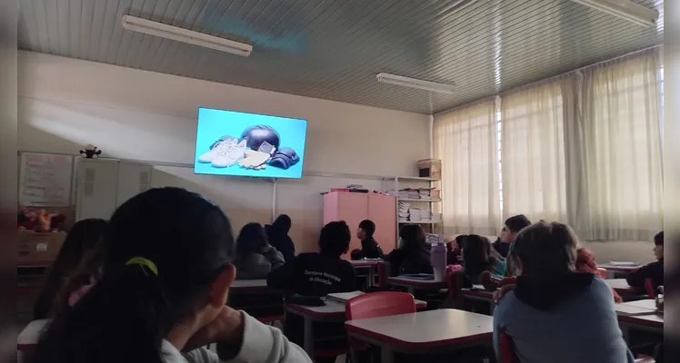 Confira alguns registros do trabalho em sala de aula.