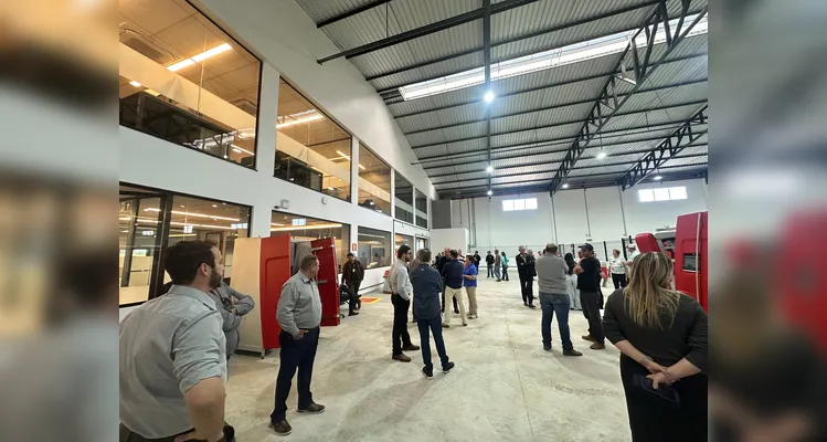 Lely América Latina inaugura unidade de R$ 10 mi em Carambeí