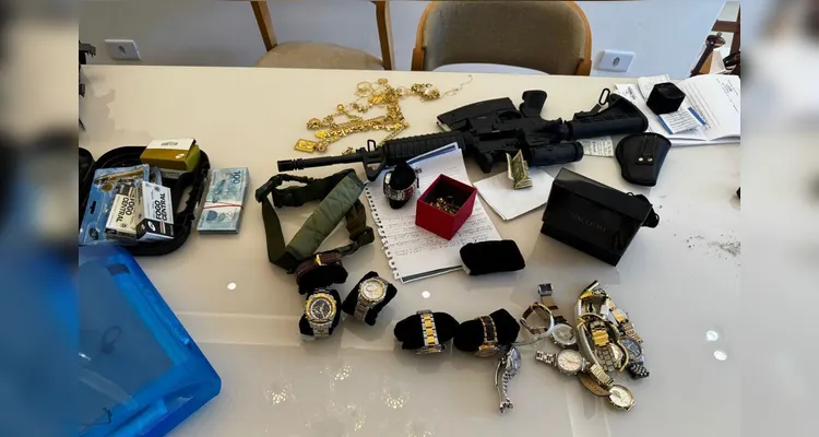 Polícia Federa investiga esquema milionário de tráfico de drogas em aeronaves no Paraná