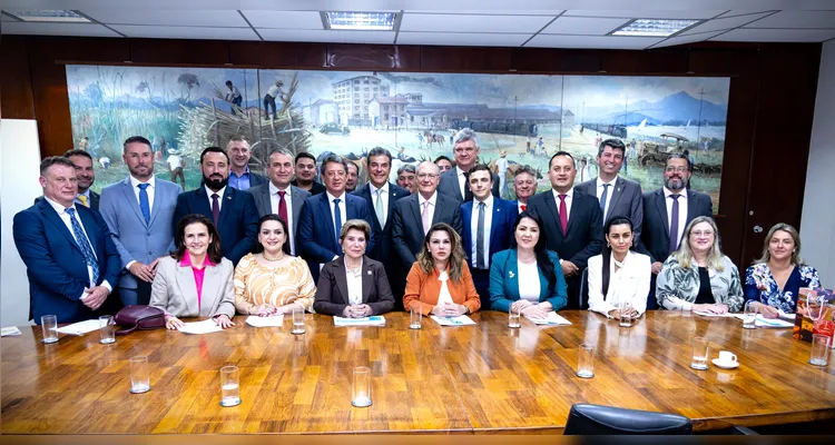 Aliel e prefeitos discutem soluções para impactos do ‘tarifaço’ com Alckmin