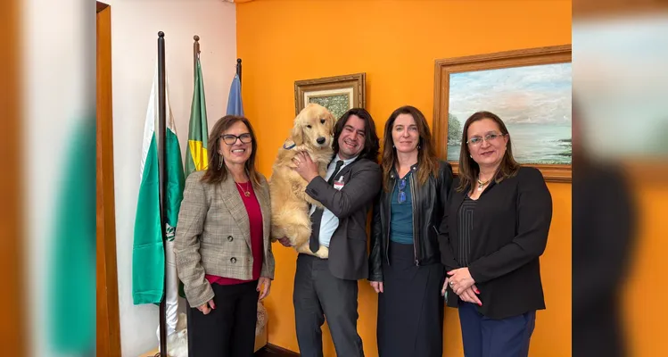 Fórum de PG oficializa projeto com o primeiro Cão de Assistência Judiciária