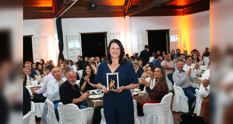 Troféu Tropeiro de Ouro 2025 premia empresas e personalidades em Castro