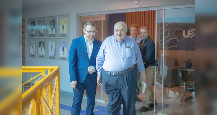 UEPG recebe visita do Secretário de Desenvolvimento Sustentável Rafael Greca