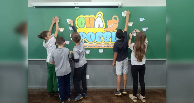 O projeto criativo proporcionou aos alunos a possibilidade de se aprofundar no mundo das poesias.