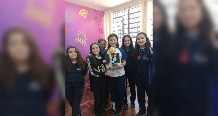 A proposta foi iniciada com amplas pesquisas no LAC e finalizada com a elaboração das representações do Sistema Solar.