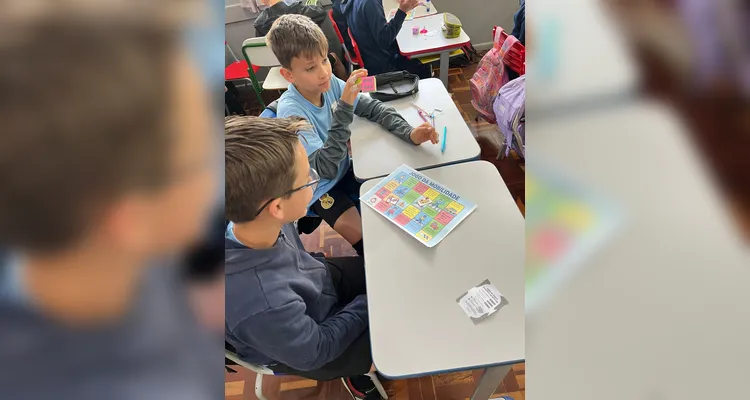 A videoaula do Vamos Ler e VCG foi o ponto de partida para as ações da turma, que também realizou levantamentos e gráficos sobre a mobilidade dos alunos, além de ações externas de conscientização.