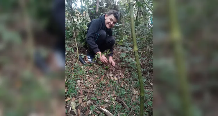 Os estudantes realizaram inúmeras atividades como o plantio de mudas, a germinação de sementes e a utilização dos conteúdos do Vamos Ler.
