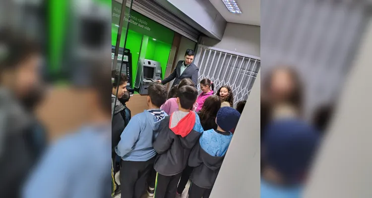 A experiência permitiu a turma compreender, de maneira prática e concreta, os conteúdos estudados em sala de aula.
