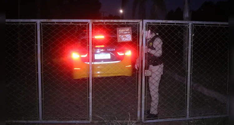 Homem fica ferido após levar tiro acidental durante confraternização em PG